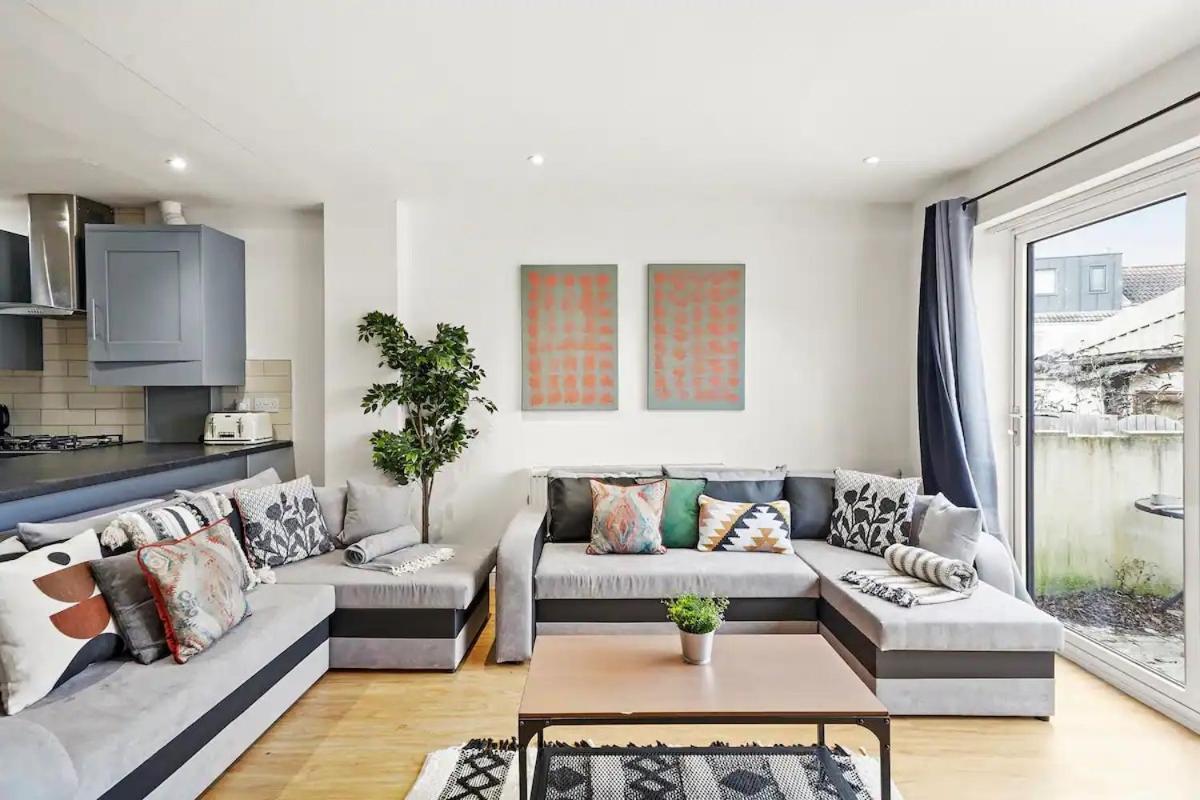 Elegant Flat - Sleeps 8 Apartman Bristol Kültér fotó
